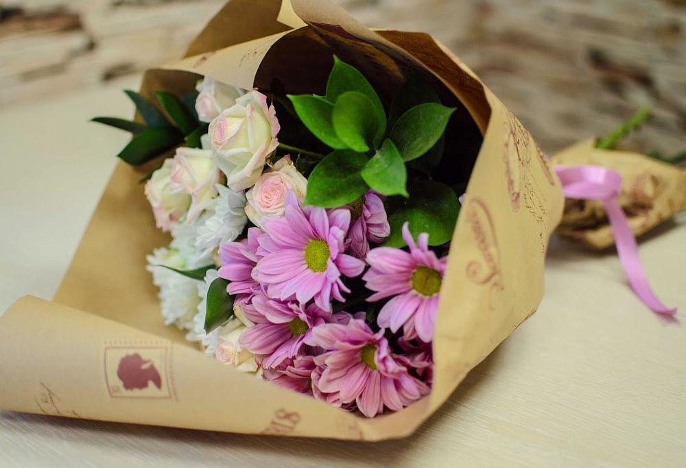 Букет цветов из: Розы и Хризантемы в Воронежском