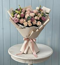 Букет цветов из:  Розы и Лизиантусы в Воронежском