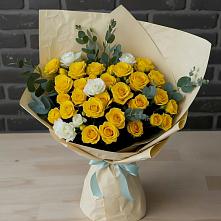 Букет цветов из:  Розы в Воронежском