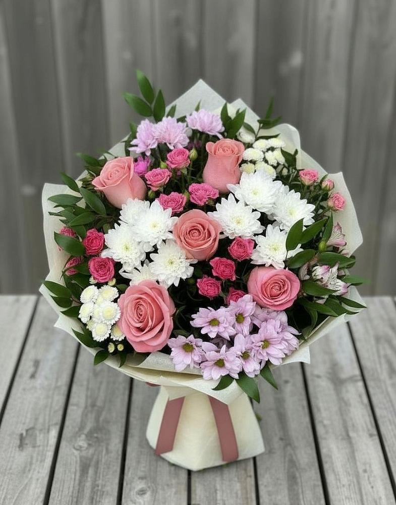 Букет цветов из: Альстромерии, Гвоздики, Розы и Хризантемы в Воронежском