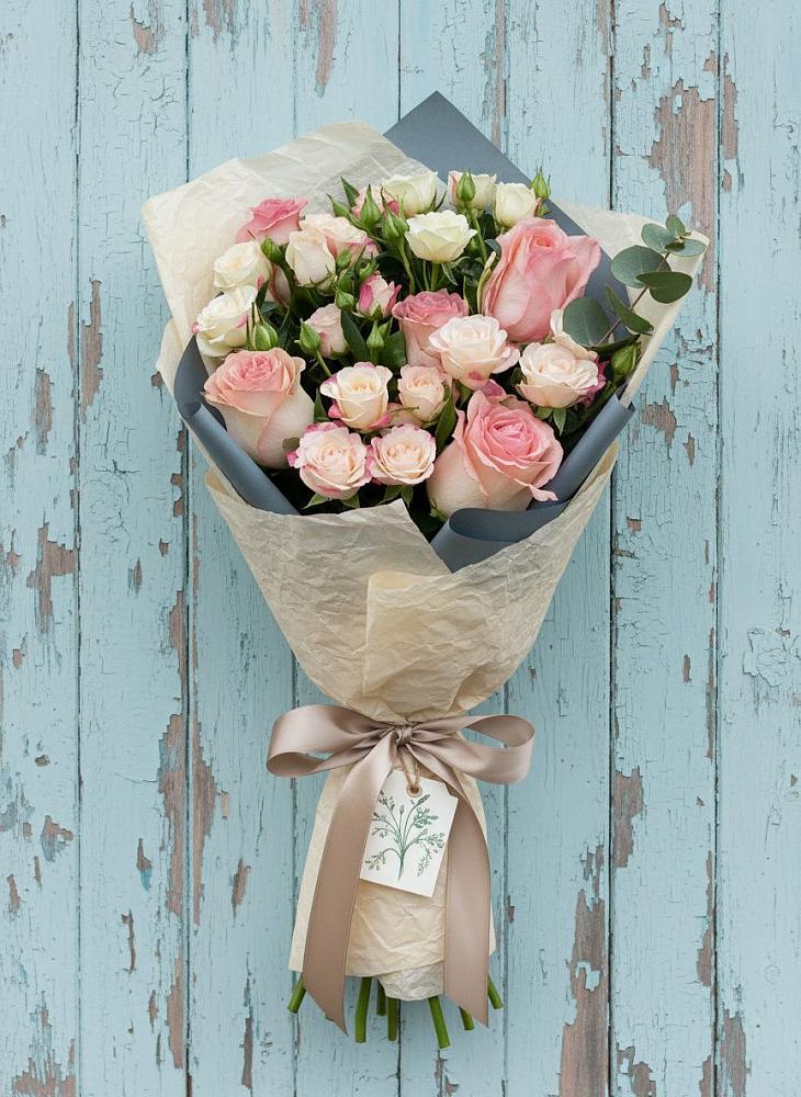 Букет цветов из: Розы в Воронежском