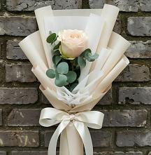 Букет цветов из:  Розы в Воронежском