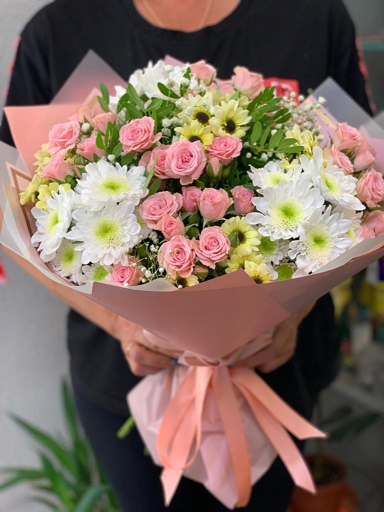 Букет цветов из: Розы и Хризантемы в Воронежском