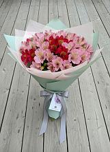 Букет цветов из:  Альстромерии в Воронежском