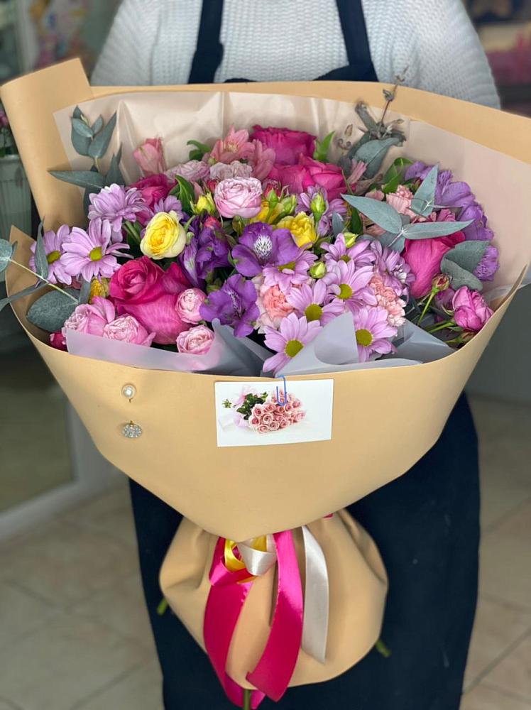 Букет цветов из: Хризантемы, Гвоздики и Альстромерии в Воронежском