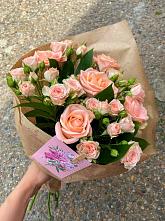 Букет цветов из:  Розы #REPLACE_PRED# Воронежском