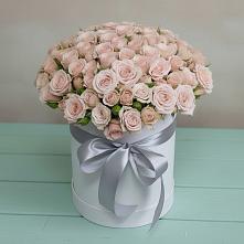 Цветочная композиция из Розы в шляпной коробке в Воронежском