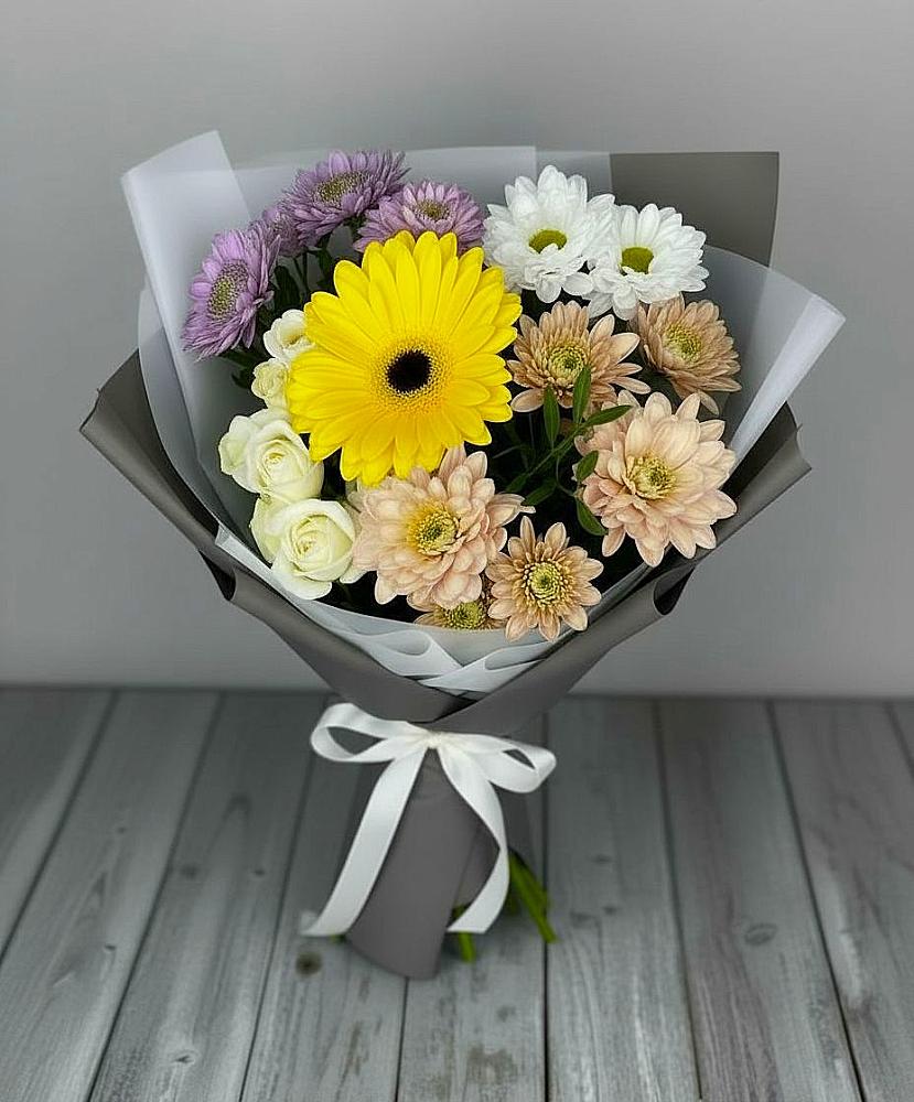 Букет цветов из: Розы, Герберы и Хризантемы в Воронежском