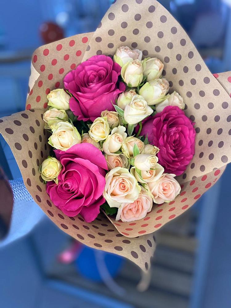 Букет цветов из: Розы в Воронежском