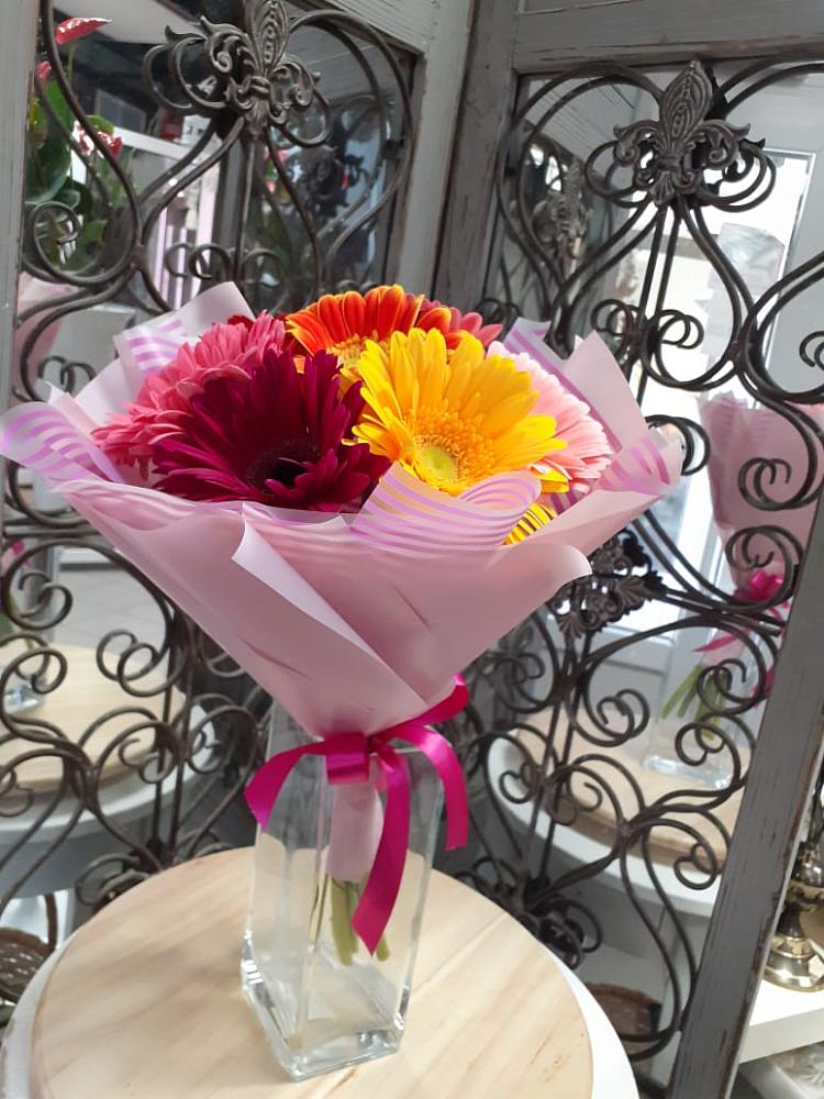 Букет цветов из: Герберы в Воронежском