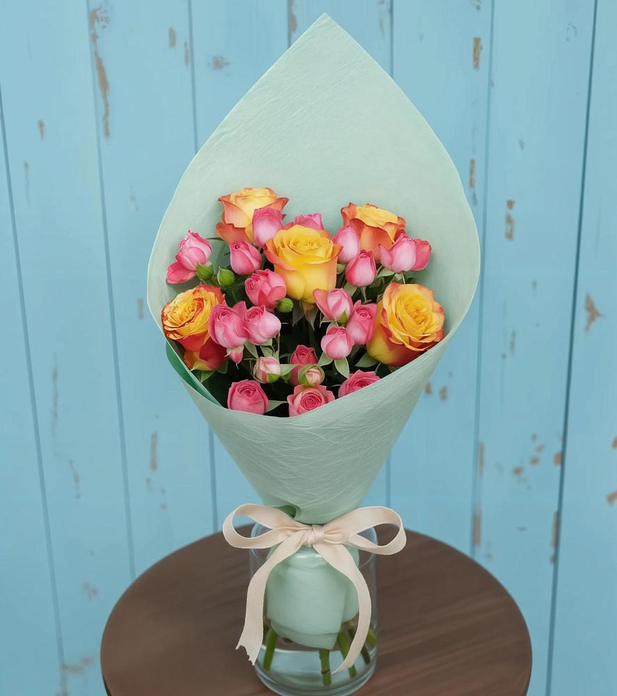 Букет цветов из: Розы в Воронежском