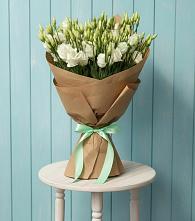 Букет цветов из:  Лизиантусы в Воронежском