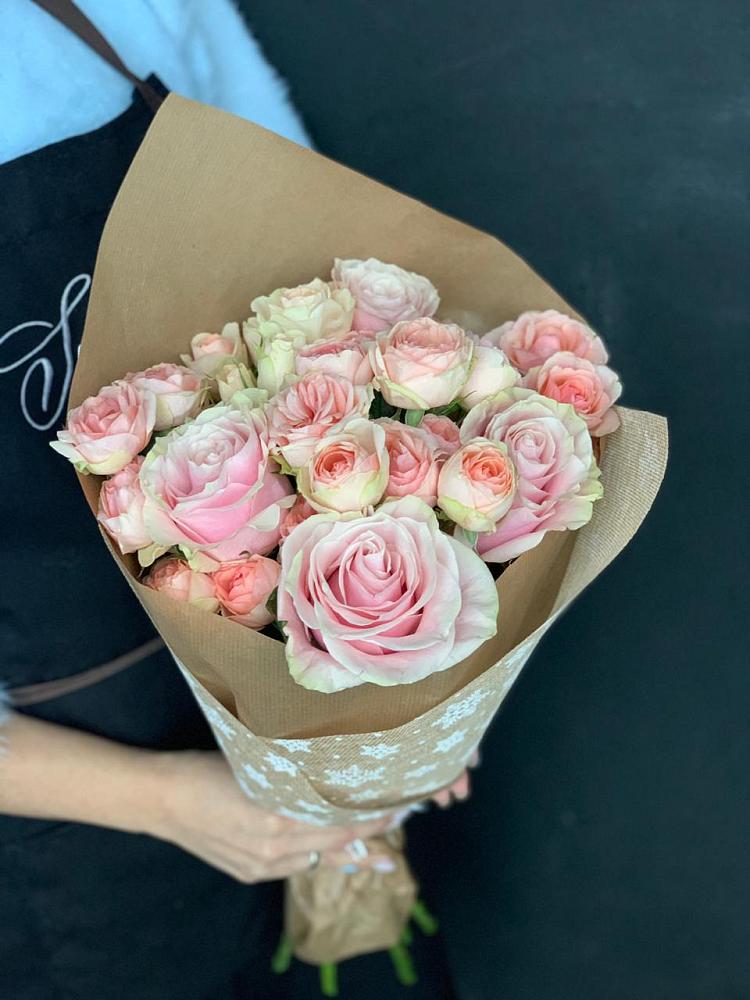 Букет цветов из: Хризантемы и Розы в Воронежском