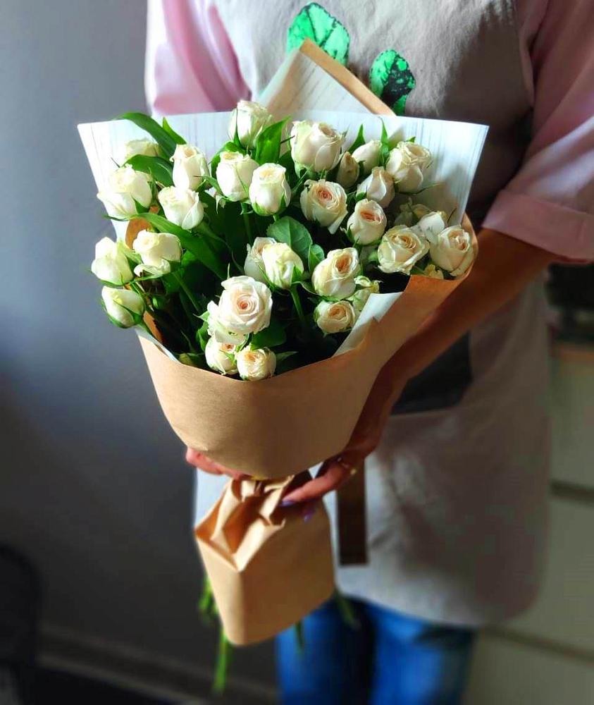 Букет цветов из: Розы в Воронежском