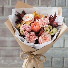 Букет цветов из:  Гвоздики, Хризантемы и Розы в Воронежском