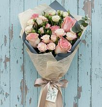Букет цветов из:  Розы в Воронежском