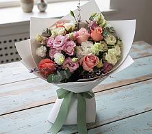 Букет цветов из:  Розы, Лизиантусы и Гвоздики в Воронежском