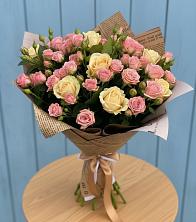 Букет цветов из:  Розы в Воронежском