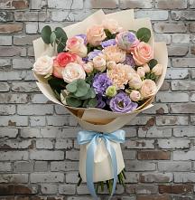 Букет цветов из:  Розы, Лизиантусы и Гвоздики #REPLACE_PRED# Воронежском